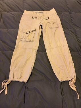 Guess Beige Cargo Capris